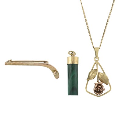 Lot 247 - Three items of jewellery