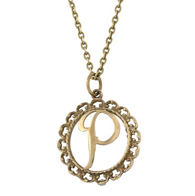 Lot 242 - A 9ct gold initial P pendant with chain