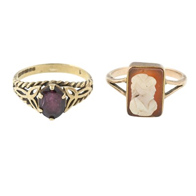 Lot 287 - Two 9ct gold gem set rings