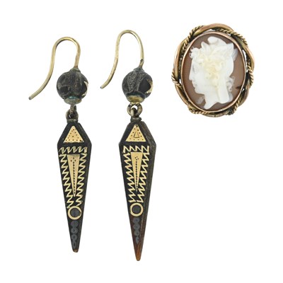 Lot 275 - A pair of Victorian tortoiseshell pique drop earrings and a shell cameo brooch