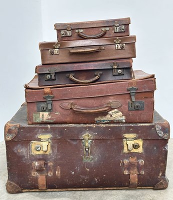 Lot 44 - A collection of 20th-century suitcases and...