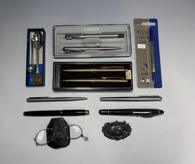 Lot 163 - Various items: a 20th century silver bottle...