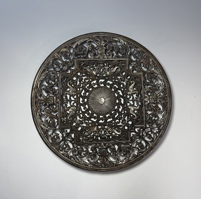 Lot 128 - A Coalbrookdale cast metal bowl, 19th century,...