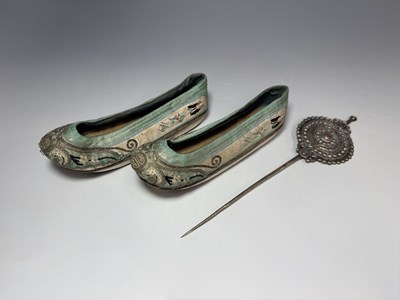 Lot 170 - A pair of finely embroidered ladies' Chinese...