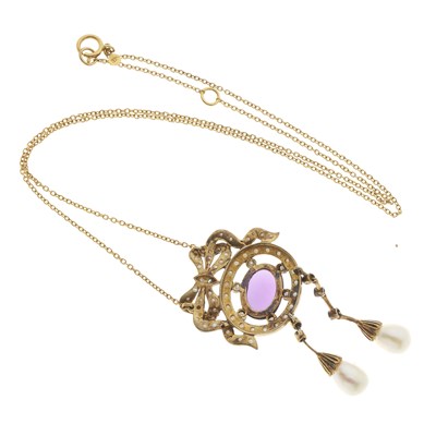 Lot 13 - A 9ct gold and silver, amethyst, pearl and diamond bow necklace