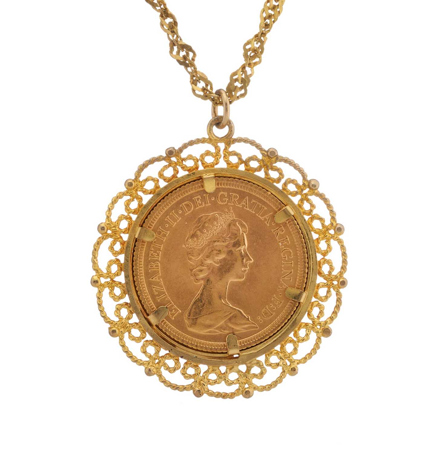 Lot 192 - Elizabeth II, a gold full sovereign coin pendant, with chain