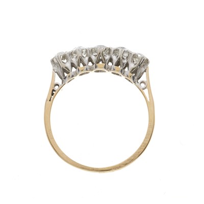 Lot 8 - An early 20th century 18ct gold diamond five-stone ring