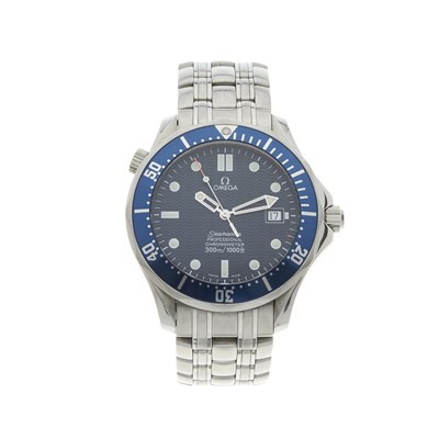 Lot 259 - Omega, a stainless steel Seamaster Professional 300M bracelet watch