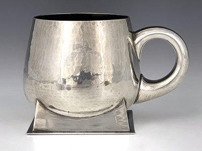 Lot 116 - Charles Boyton, an Art Deco silver mug, London...
