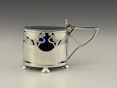 Lot 72 - Kate Harris for Goldsmiths and Silversmiths...
