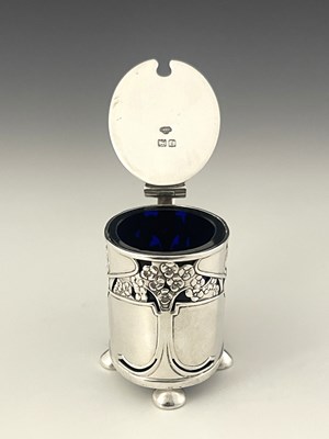 Lot 72 - Kate Harris for Goldsmiths and Silversmiths...