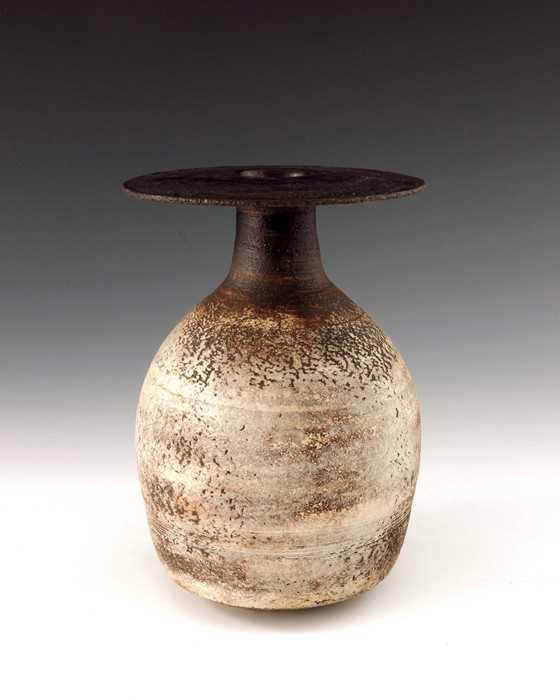 Lot 12 - Hans Coper (1920-1981), a studio pottery...