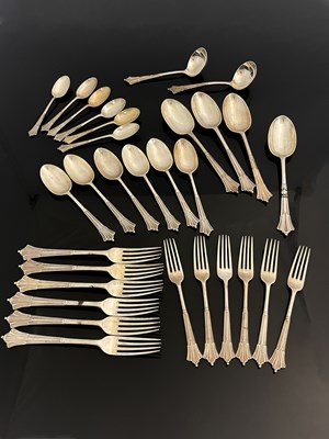 Lot 22 - A Victorian silver six-place part-setting of...