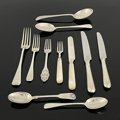 Lot 471 - A quantity of silver flatware,...