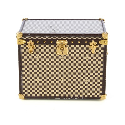 Lot 356 - Louis Vuitton, a rare Mini Malle Chapeaux...